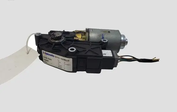 Nissan Qashqai Sunroof motor/actuator 4223021B 4223021