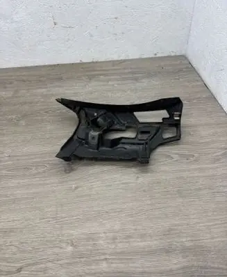 Volkswagen Golf VI Front bumper mounting bracket 5K0807723E
