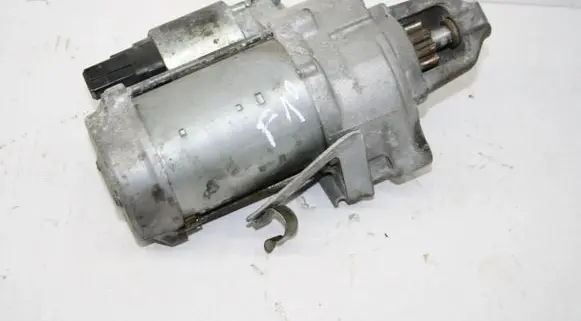 BMW 5 F10 F11 Starter motor 7556131