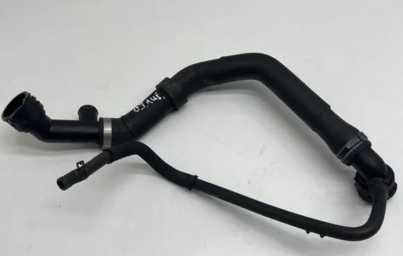 Audi Q3 F3 Engine coolant pipe/hose 5QN122291F