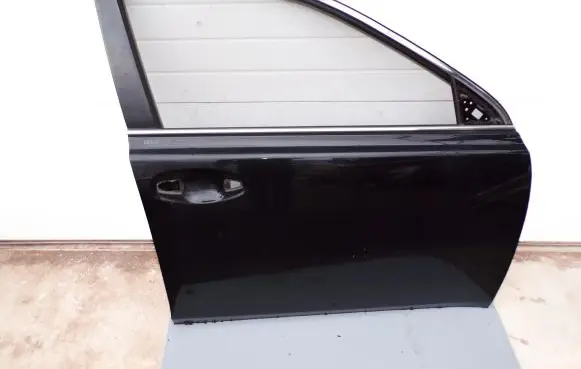 Subaru Legacy Front door