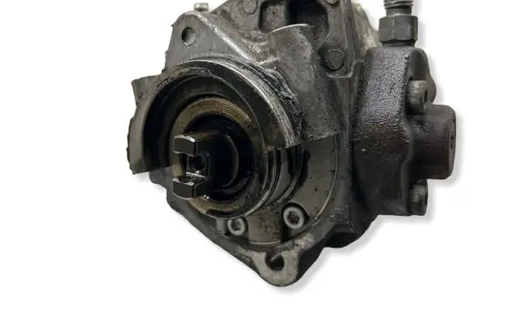 Toyota Avensis T250 Fuel injection high pressure pump 221000R011 05539 HU2940000870