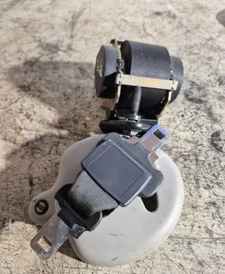 Renault Megane II Middle seatbelt (rear) A6021702
