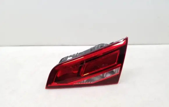Audi A3 S3 8V Tailgate rear/tail lights 8V4945076