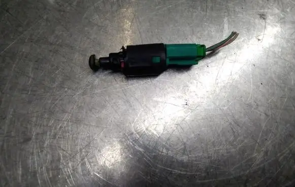 Peugeot 308 Brake pedal sensor switch 9650688480 7342S