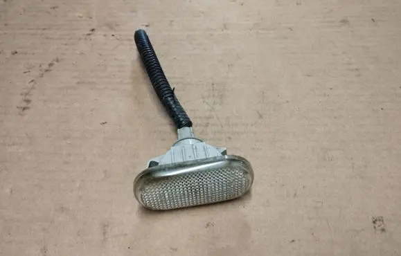 Nissan Qashqai Front fender indicator light