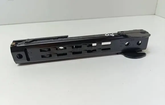 Volkswagen PASSAT B6 Seat belt adjustment rail 1T0857819