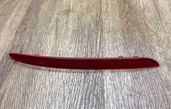 Rear tail light reflector
