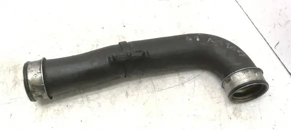 Volkswagen PASSAT B6 Intercooler hose/pipe 1K0145838N