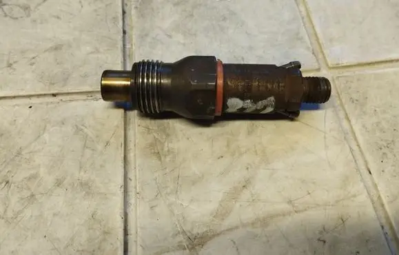 Renault Kangoo I Fuel injector LCR6735406H