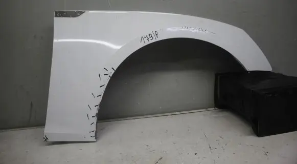 Audi A5 Fender mounting bracket PRAWY