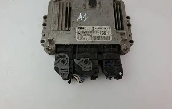Peugeot 208 I Engine control unit/module 9664843780 0281013872