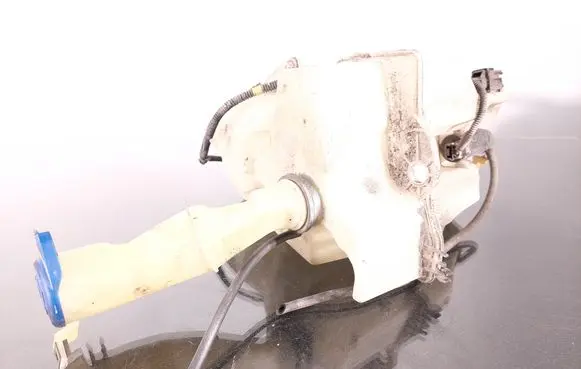 Volvo S60 Windshield washer fluid reservoir/tank 