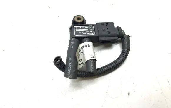 Chrysler 300 - 300C Exhaust gas pressure sensor 56044587AA 0281002811 K3680