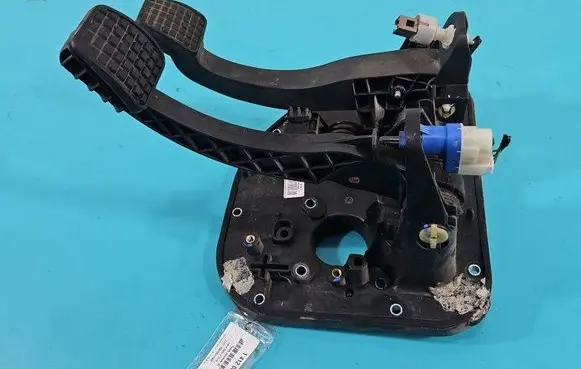 Iveco Daily 6th gen Pedal assembly 5801492032 IMPRK1412000