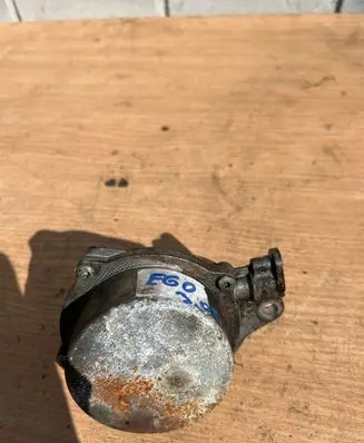 BMW 5 E60 E61 Vacuum pump