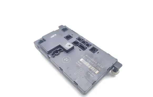 Mercedes-Benz E W211 Door control unit/module 2118701026