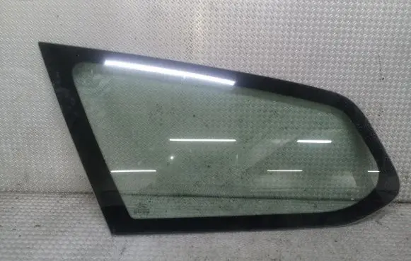 Ford Focus Rear side window