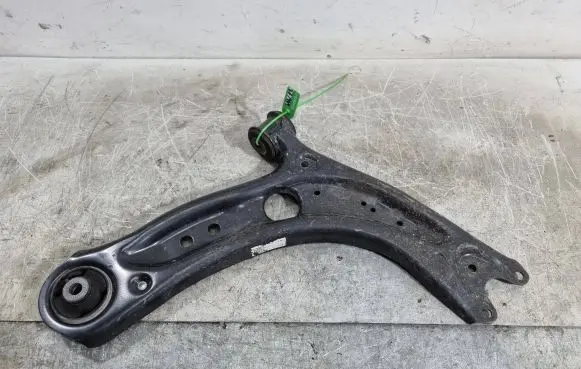 Volkswagen Golf VII Front control arm 5Q0407152R