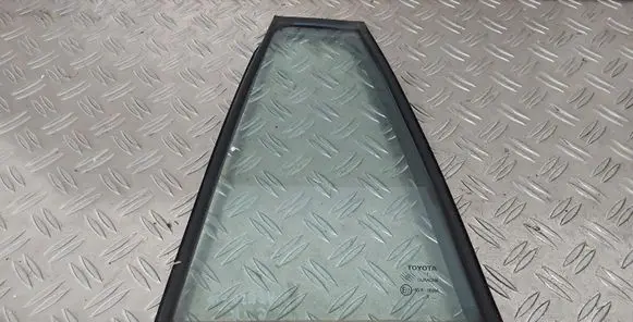 Rear vent window glass