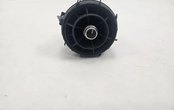Audi A1 Dash center air vent grill 8X1820951