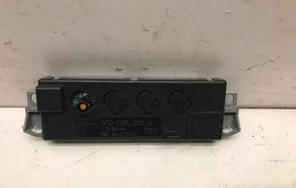 Audi A5 8T 8F Aerial antenna amplifier 8T0035225N