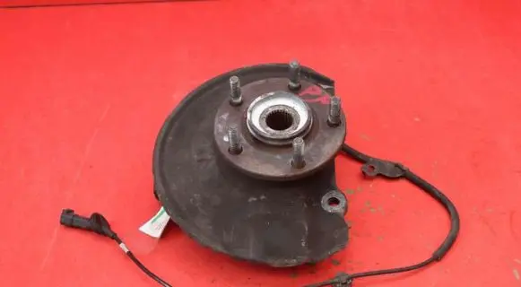 Peugeot 4007 Front wheel hub spindle knuckle