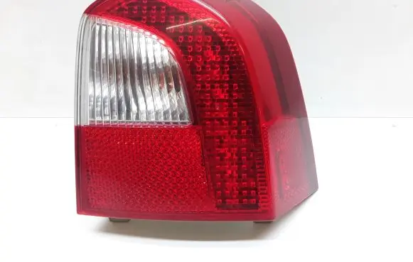 Volvo V70 Rear/tail lights 30698984