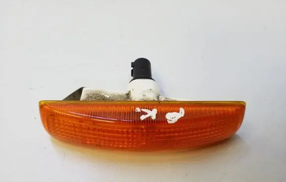 Land Rover Discovery 3 - LR3 Front fender indicator light 5H2213K309A 5H2213K309