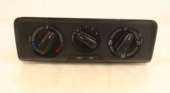 Skoda Fabia Mk3 (NJ) Interior fan control switch 