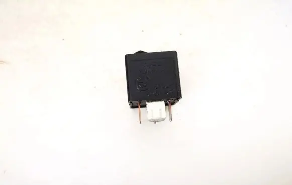 BMW 5 E60 E61 Other relay 61366901469 v23136-j6-x48