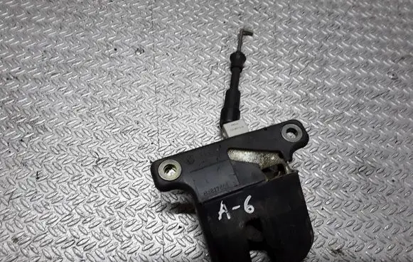 Audi A6 S6 C5 4B Tailgate/trunk/boot lock/catch/latch