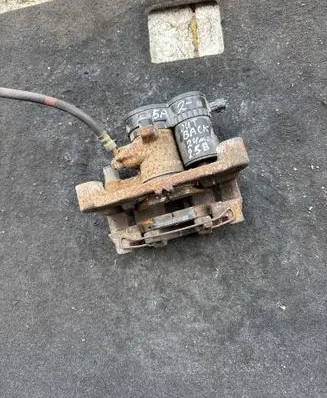 Subaru Outback (BT) Rear brake caliper 26620AN00A