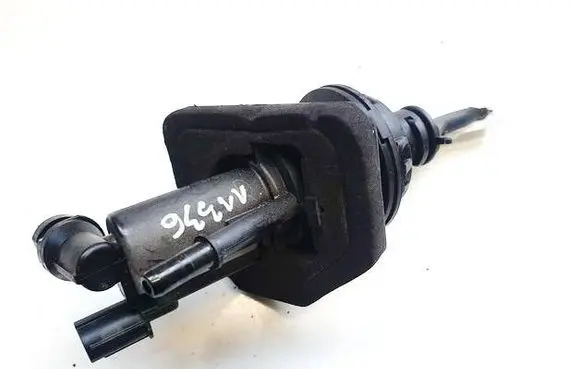 Mazda CX-30 Clutch master cylinder L05998001100