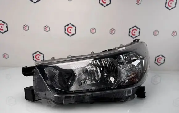 Toyota Hilux (AN120, AN130) Headlight/headlamp 93185614 NULL