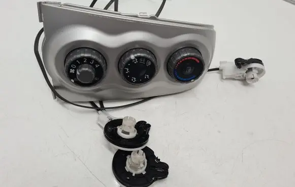 Toyota Yaris Climate control unit 554060D190