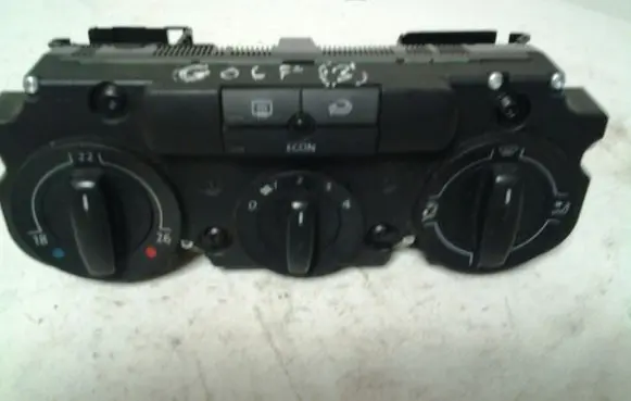 Volkswagen Golf V Climate control unit 3C2820045