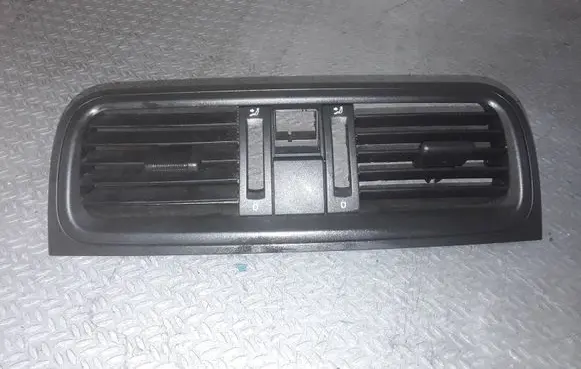Skoda Roomster (5J) Dash center air vent grill 5J0820951S01
