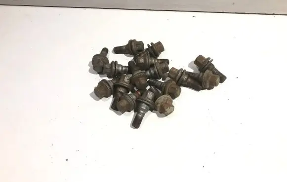 Citroen C4 Grand Picasso Nuts/bolts 