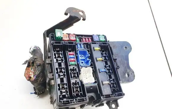 Suzuki Grand Vitara II Fuse box set 5683