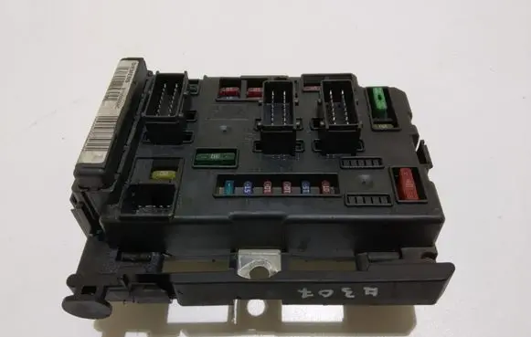 Citroen C5 Fuse module 964310098000 S110500004C