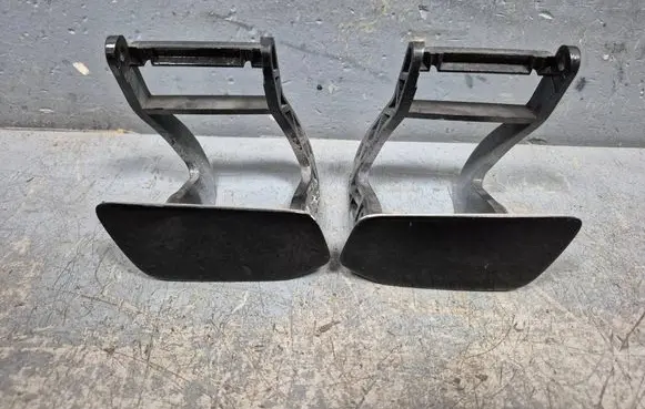 Headlight washer spray nozzle cap/cover