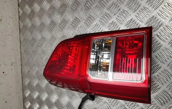 Nissan Pathfinder R51 Rear/tail lights 22016550