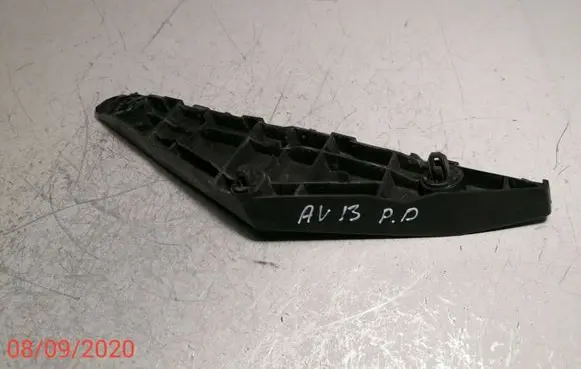 Toyota Avensis T270 Front bumper mounting bracket 52535-05040