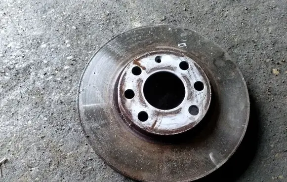 Opel Astra G Front brake disc