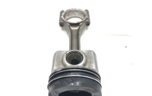 Skoda Fabia Mk3 (NJ) Piston with connecting rod 04BC