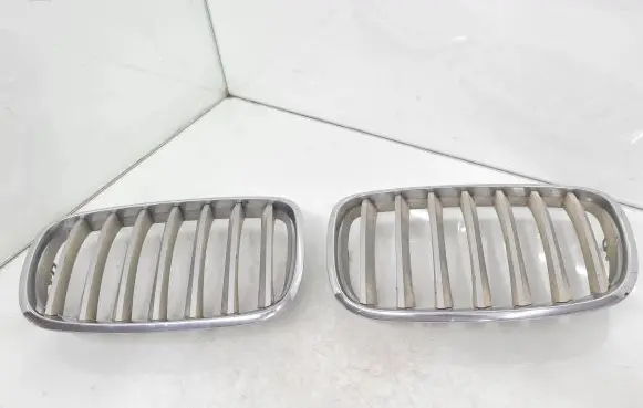 BMW X5 E70 Front grill 51317157687 7157687 51317157688