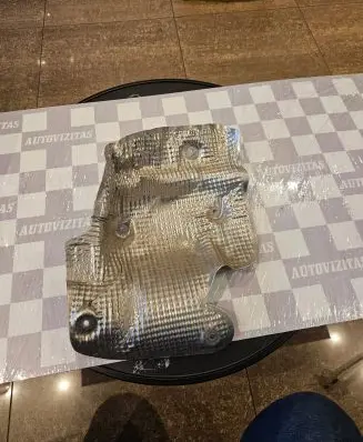 Porsche Macan (95B) Heat shield in engine bay 95B301328