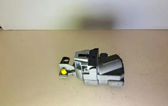 Volvo V70 Steering wheel lock P31340734 31340734