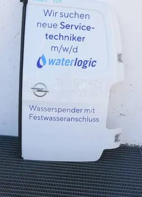 Opel Vivaro Rear door